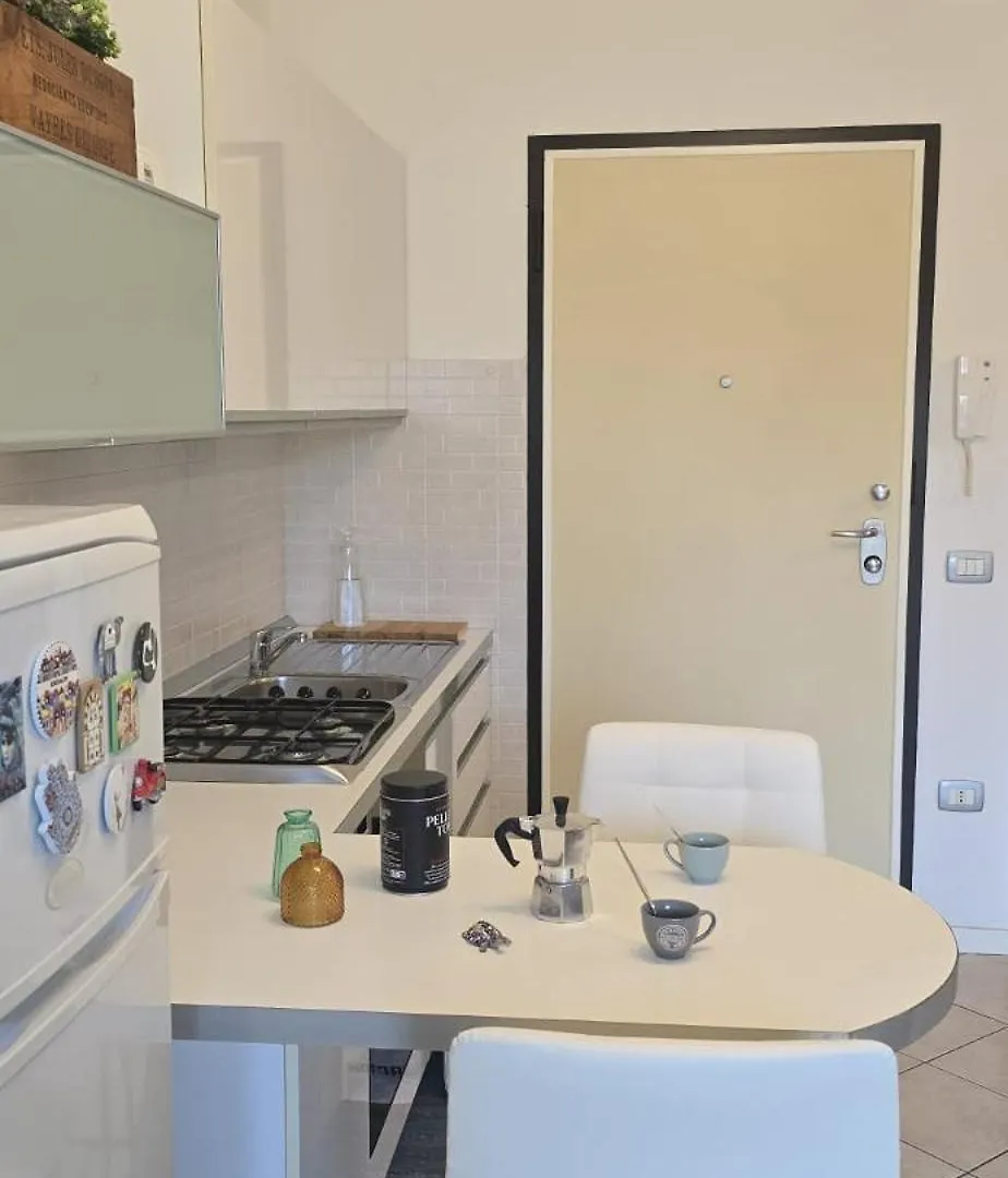 Stromboli Apartment ラヴェンナ