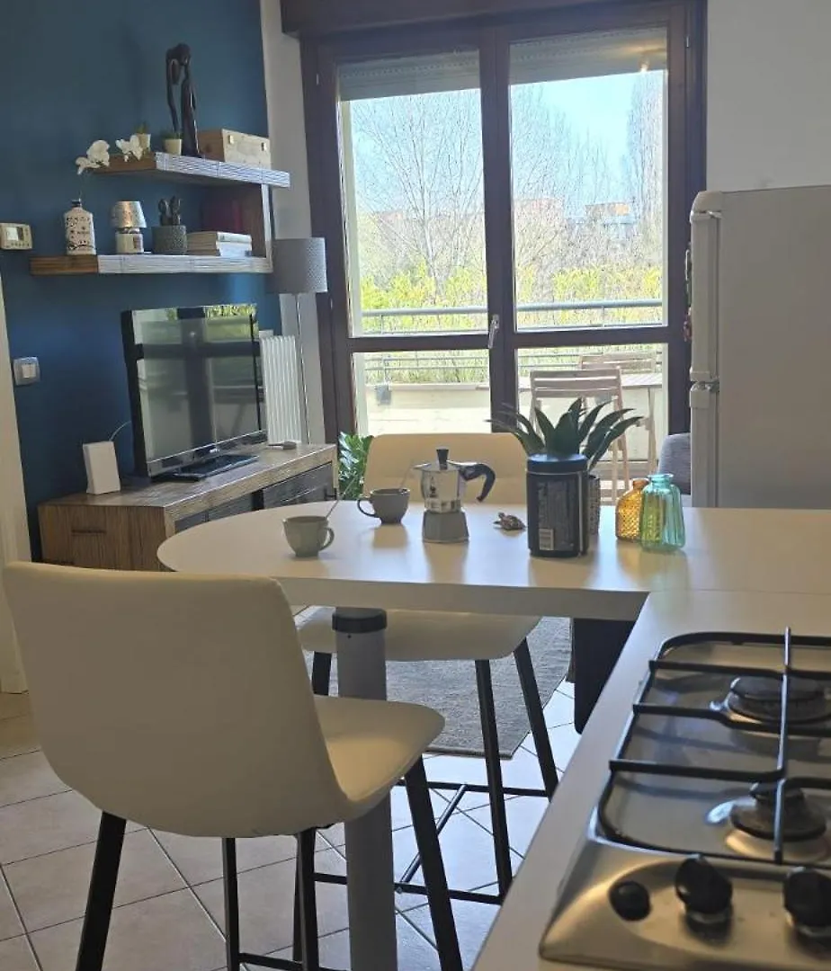 Stromboli Apartment ラヴェンナ